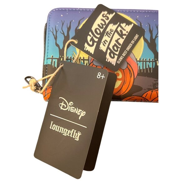 Disney Loungefly Stitch Halloween Glow In Dark Wallet Zip Around Compact NWT - Picture 5 of 5